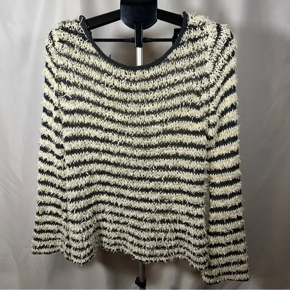 Free People Downy Pullover Sweater Womens Bell Sleeve Shaggy Striped Top L - Picture 4 of 4